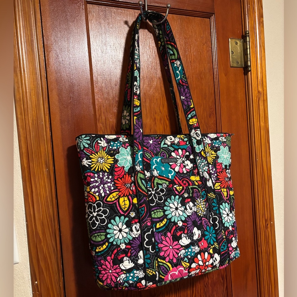 VERA BRADLEY DISNEY PARKS Magical Blooms Mickey Black Floral Tote Bag